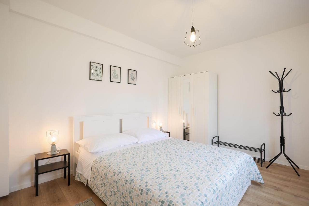 Ana * Zadar